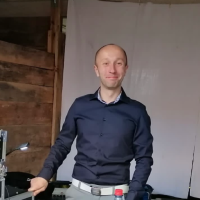 dj avatar