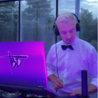 dj avatar