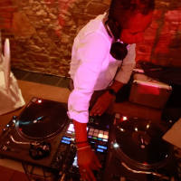 dj avatar