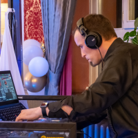 dj avatar